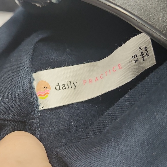 Anthro Daily Practice Slouchy Cowl Top - Picture 7 of 8